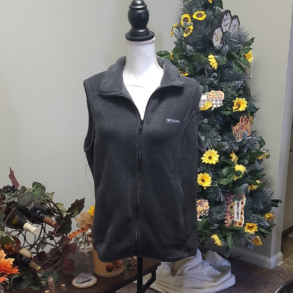 Columbia Charcoal Fleece Vest